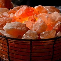 Pink salt crystal lamp effects